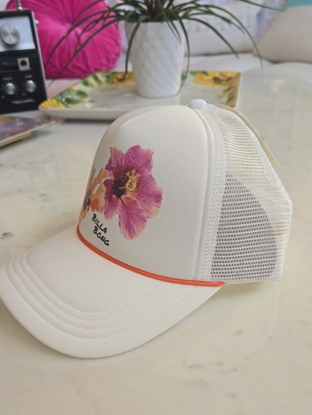 NWT Billabong Grandpa Trucker Hat With Hibiscus Flowers - Picture 11 of 11